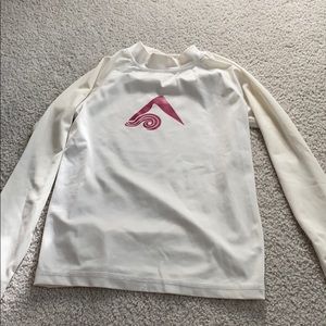 barely worn rashguard!💖
